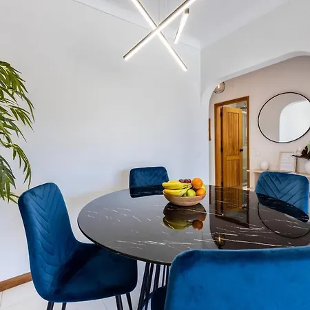 Διαμέρισμα Henry Matisse, Swimming Pool Σάγκρες